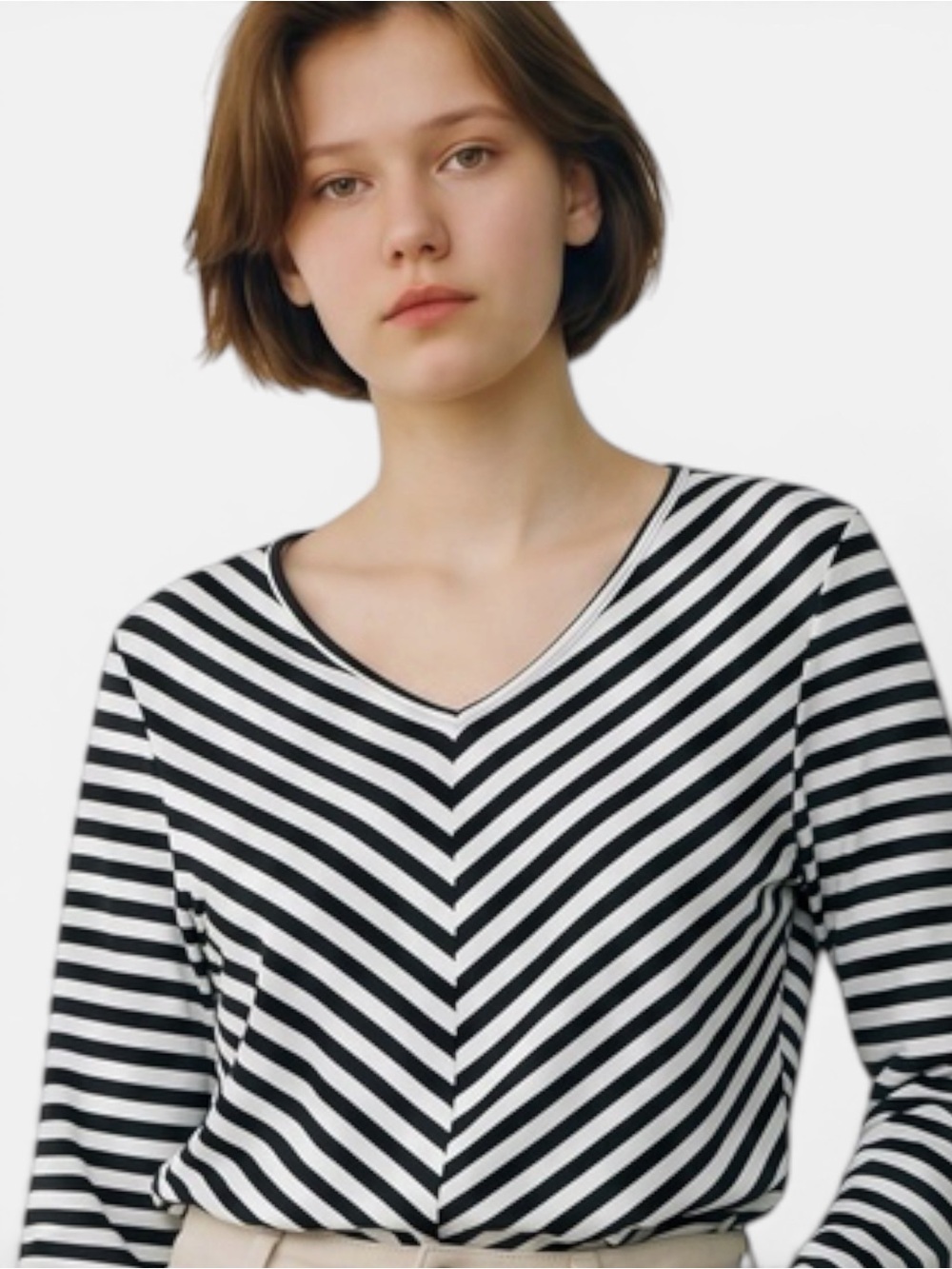 Chevron Print Women’s V Neck Top - White/Black Stripe Size 2XL NWT